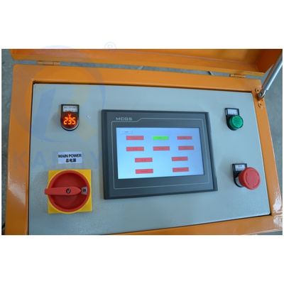膨らませられる機械的な牛乗りの機械で究極の挑戦を体験