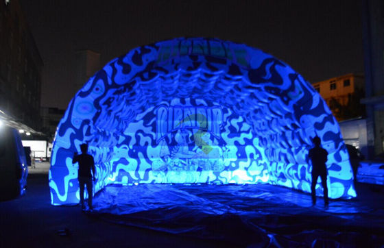 アウトドア遊び場 イベント宣伝のためのカラフルなLED充気トンネルエントランステント