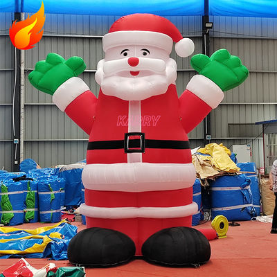 熱いクリスマスパーティー 4メートル高の巨人 充電式サンタクロース