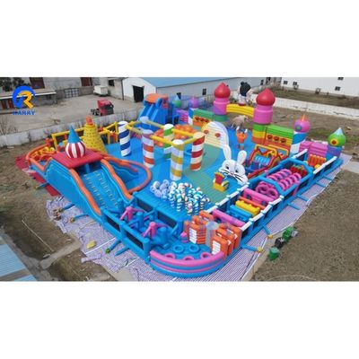 屋外充電式遊園地 子供向け 商業用PVCタールパイン障害物コース