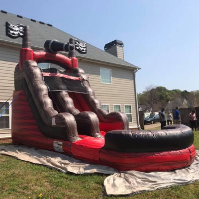 遊園地 水上公園設備 海賊水上スライド プール付き充気式 PVC 商業用