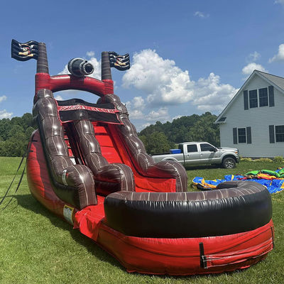 遊園地 水上公園設備 海賊水上スライド プール付き充気式 PVC 商業用